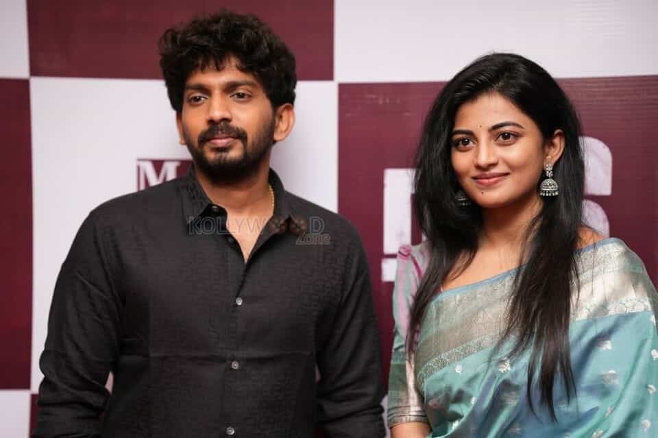 Sam Jones and Anandhi at Nadhi Movie Trailer Launch Event Photos 01