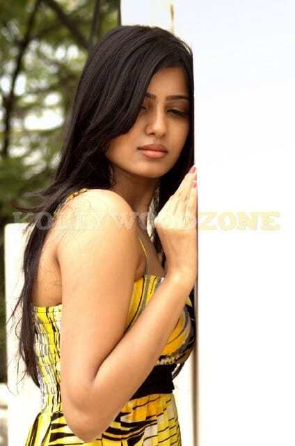 Samantha Actress Hot Stills
