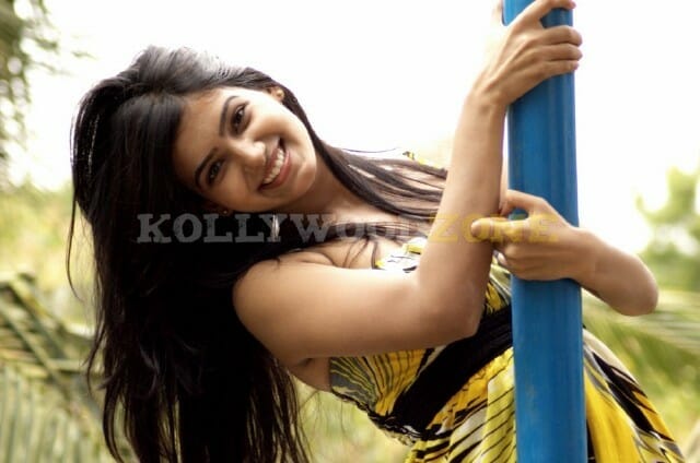 Samantha Actress Hot Stills