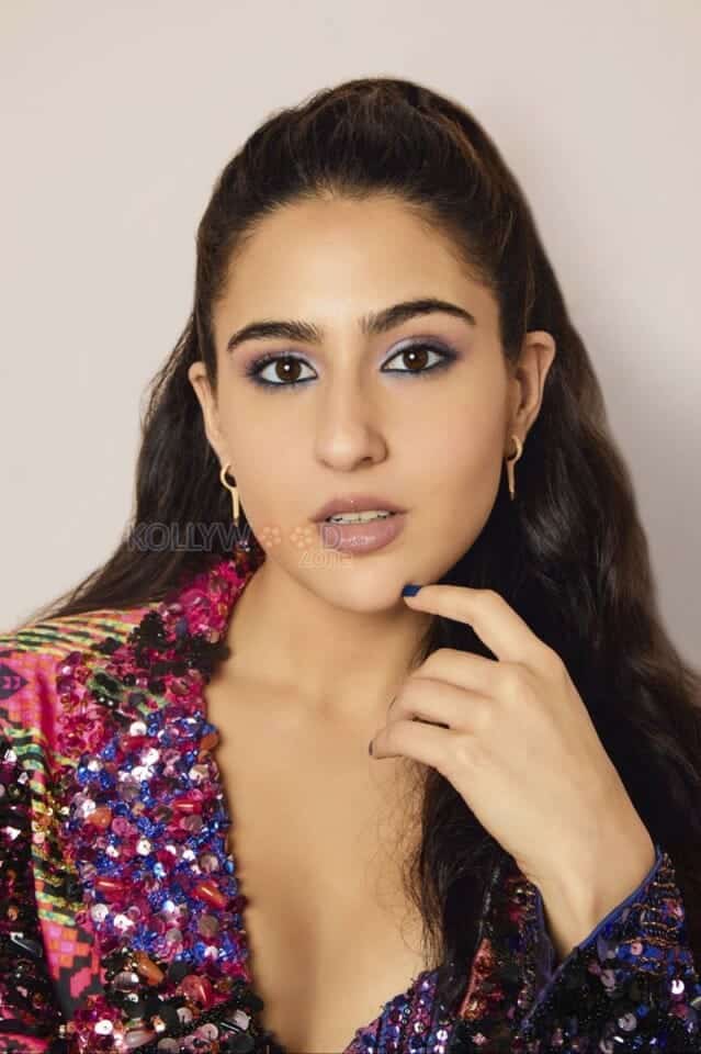 Sara Ali Khan Stylish Photoshoot Pictures 03