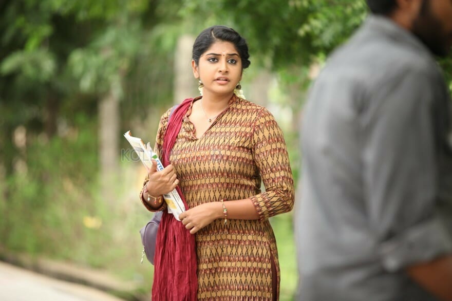 Sathriyan Movie Heroine Manjima Mohan Pictures