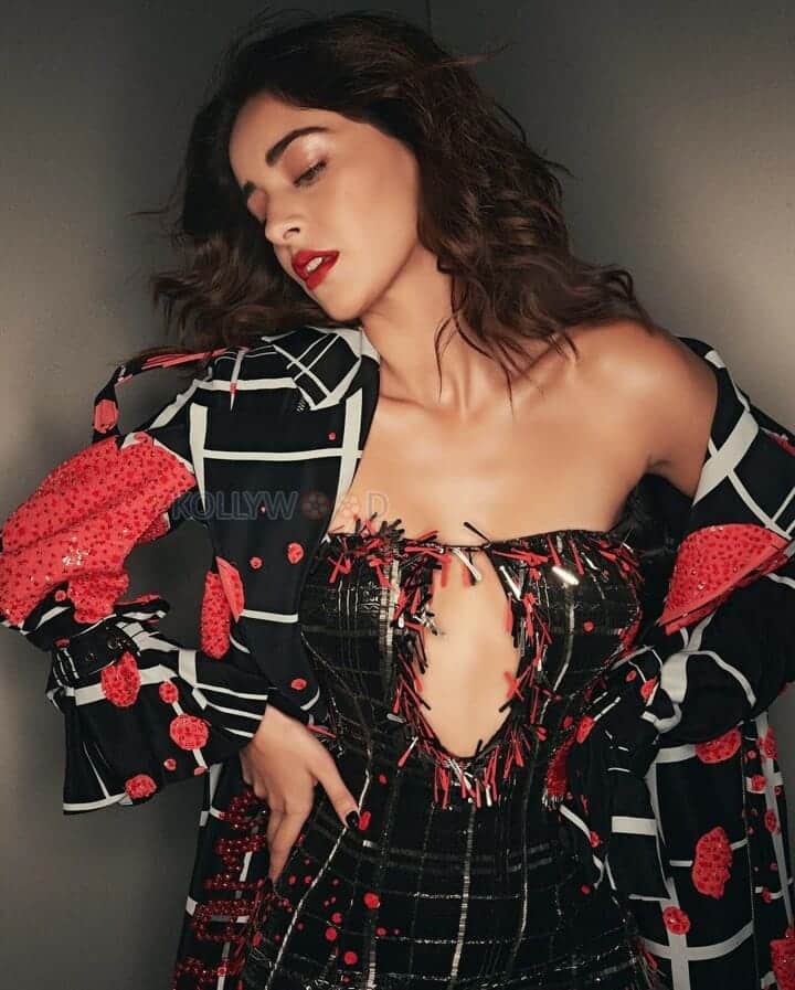 Sexy Ananya Panday Black and Red Hot Dress Photoshoot Pictures 02