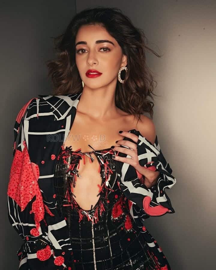 Sexy Ananya Panday Black and Red Hot Dress Photoshoot Pictures 03
