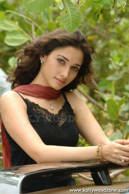 Sexy Cute Tamanna Stills