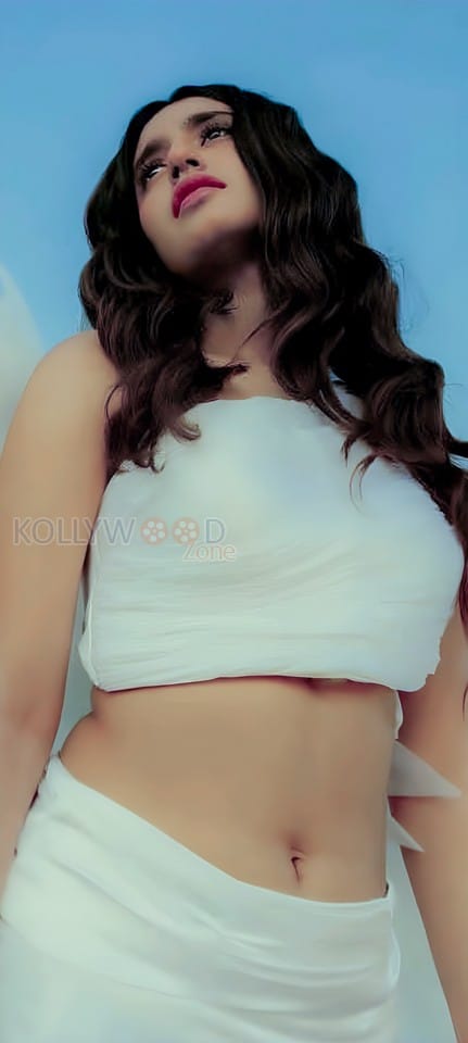 Sexy Cutie Priya Prakash Varrier in an On Shoulder Sleeveless Crop Top Pictures 01