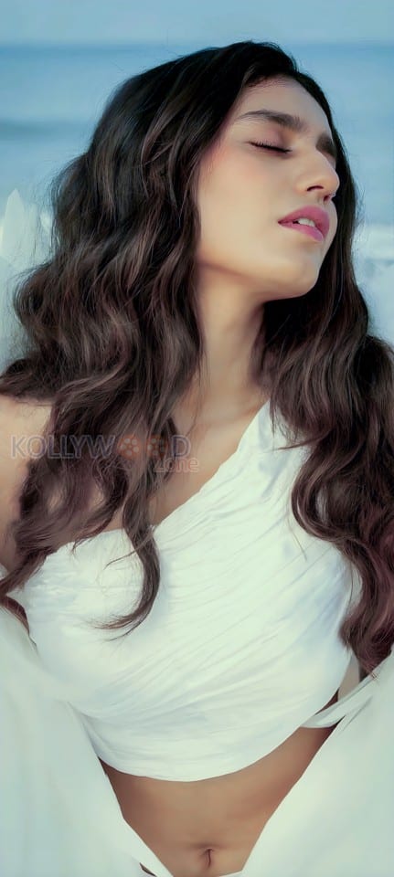 Sexy Cutie Priya Prakash Varrier in an On Shoulder Sleeveless Crop Top Pictures 02