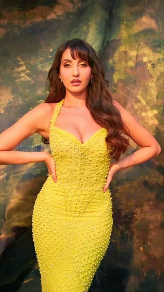 Sexy Dancer Nora Fatehi Pictures 02