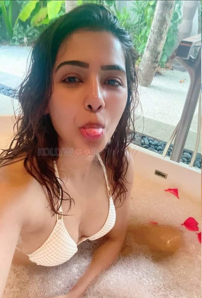 Sexy Hot Samantha Akkineni Photoshoot Stills 04