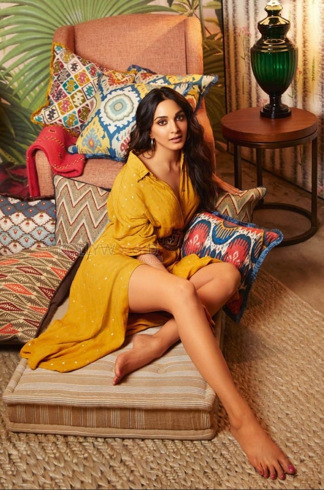 Sexy Indian Babe Kiara Advani Hot Photos