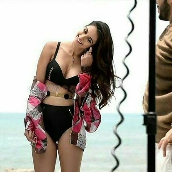 Sexy Indian Model And Actress Disha Patani Photos
