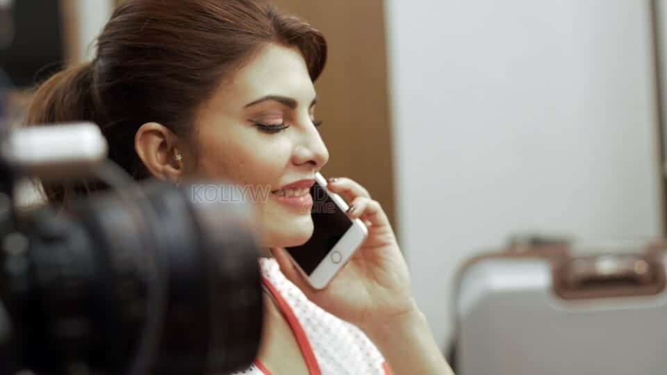 Sexy Jacqueline Fernandez in Delhi Dynamos Photoshoot Stills 04