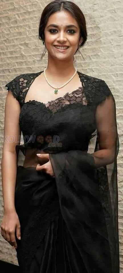 Sexy Keerthy Suresh in a Black Saree Photoshoot Pictures 01