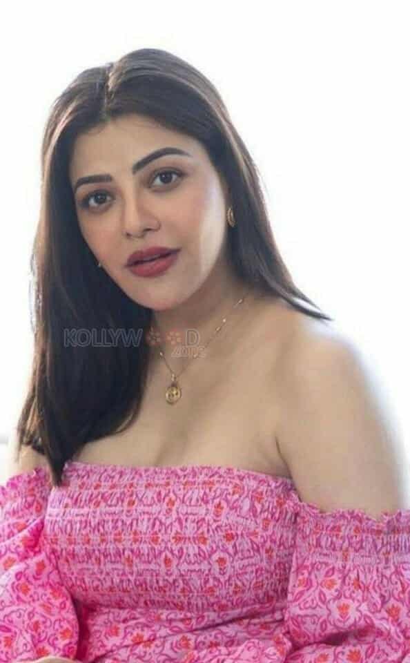 Sexy Mommy Kajal Agarwal in Pink Photos 02