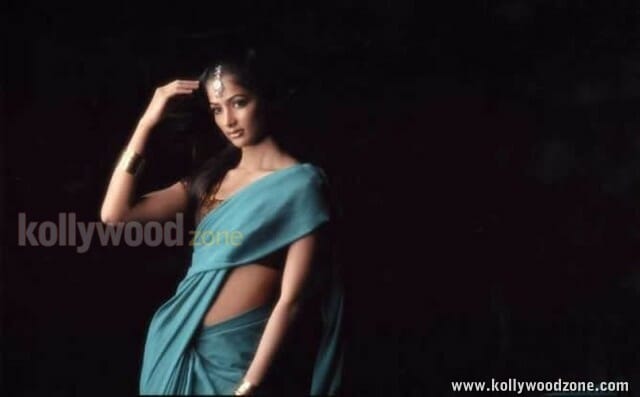 Sexy Pooja Hegde Pictures