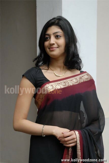 Sexy Praneetha In Black Saree Photos