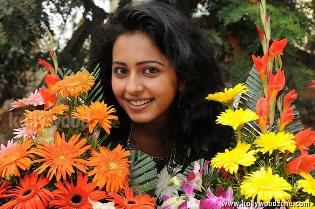 Sexy Rakul Preet Singh In Yuvan Movie Stills