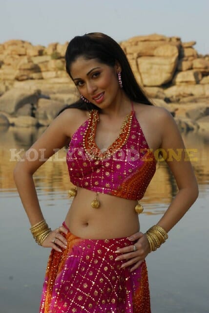 Sexy Sada Actress Stills