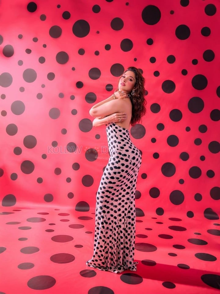 Sexy Tamannaah Bhatia in a Polka Dotted Halter Neck Backless Gown Photos 06