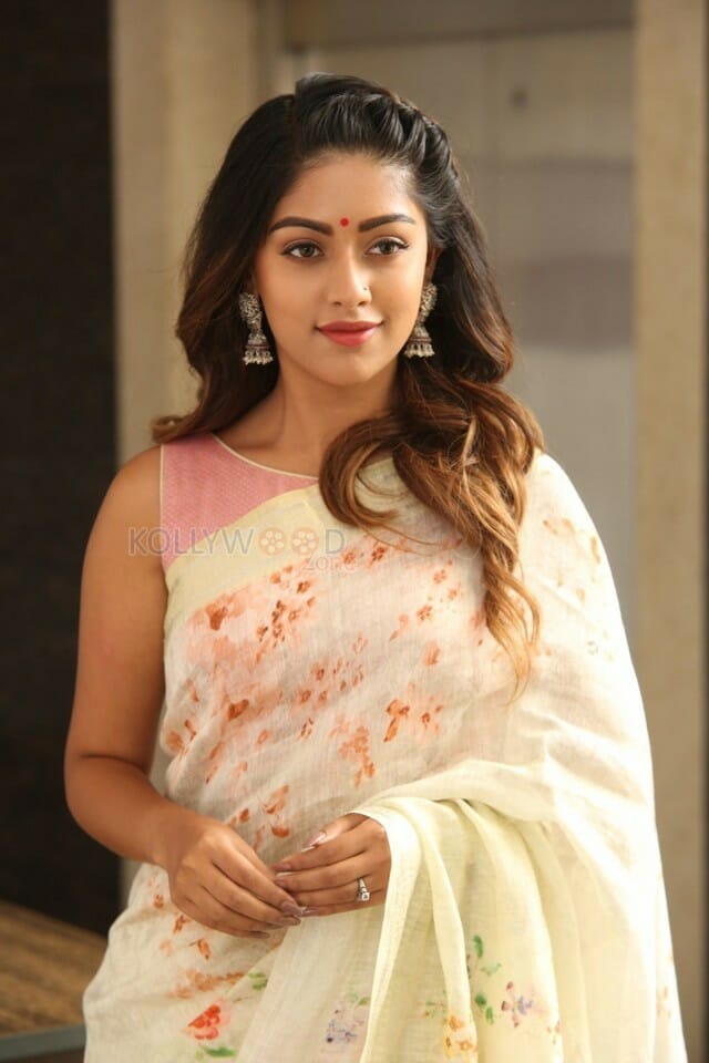 Shailaja Reddy Alludu Heroine Anu Emmanuel Photos