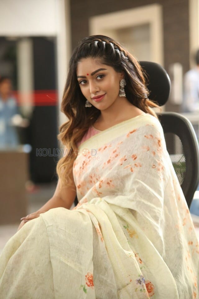 Shailaja Reddy Alludu Heroine Anu Emmanuel Photos