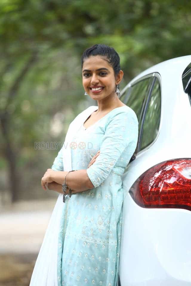 Shivani Rajasekhar at Adbhutam Movie Interview Pictures 04