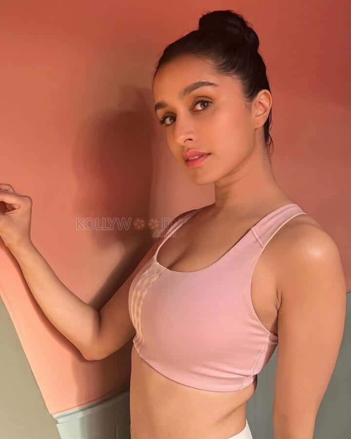 Shraddha Kapoor in Pink Workout Wear Photos 01