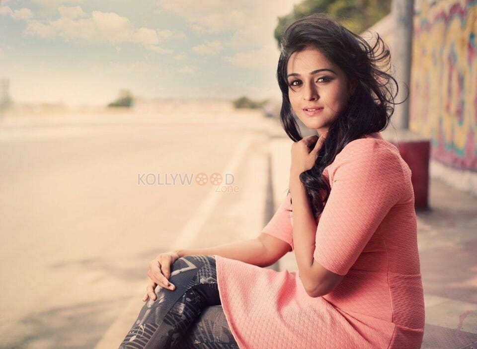 South Actress Remya Nambeesan Photos