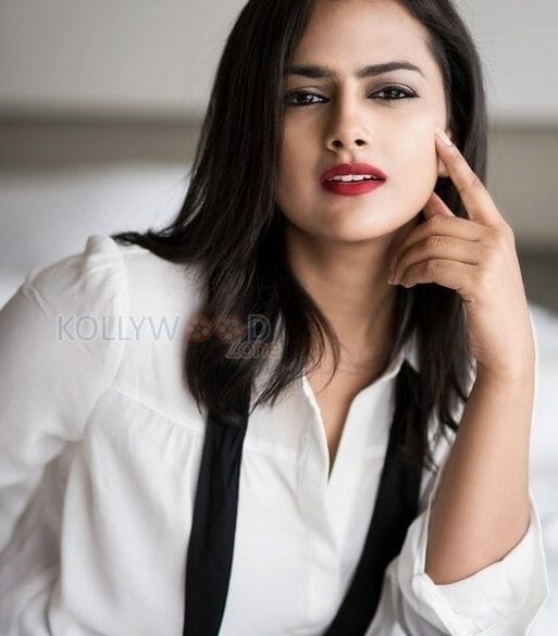 Rohini and Shraddha Srinath Team up For A Sociopolitical Drama!