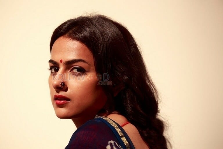 South Actress Shraddha Srinath Photos