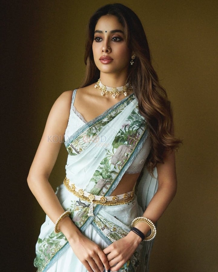 Stunning Janhvi Kapoor in a Pale Aqua Linen Lehenga Set Photos 05