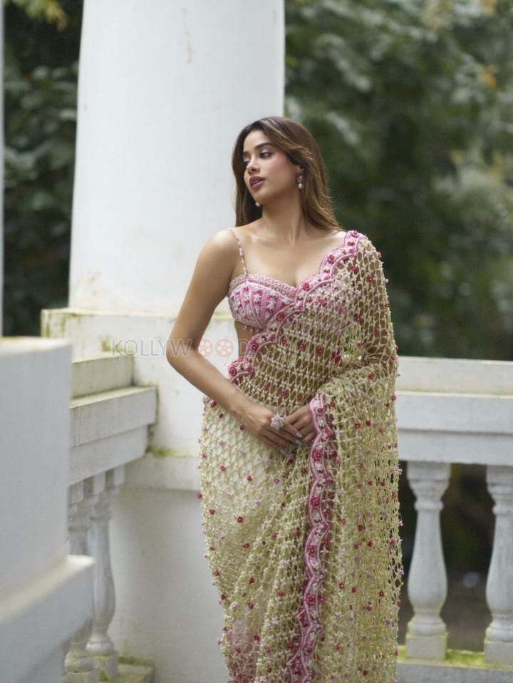 Stunning Janhvi Kapoor in a Pink Floral Embroidered Saree with a Sleeveless Pink Bralette Blouse Photos 06