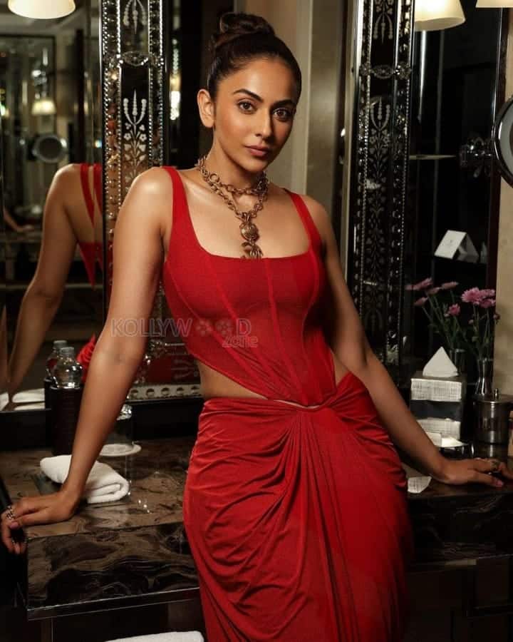Stunning Rakul Preet Singh in a Crimson Dress Pictures 05