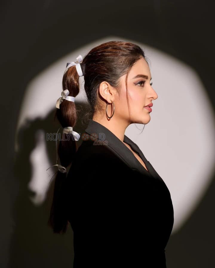 Stylish Niddhi Agerwal in a Black Blazer Pictures 04