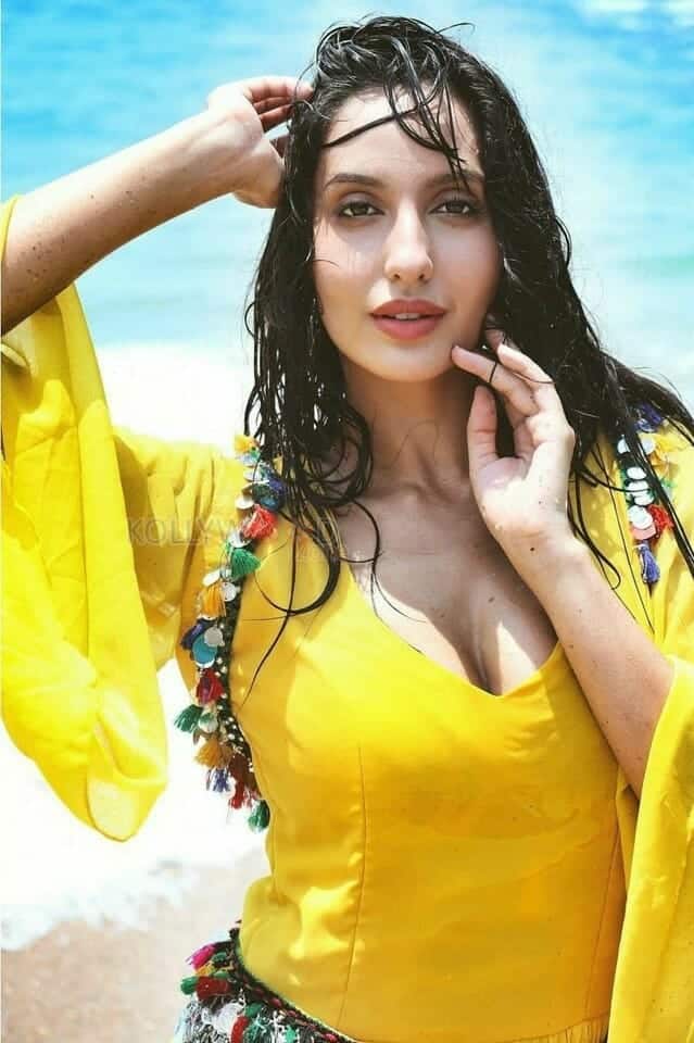 Super Model Nora Fatehi Sexy Pictures 34