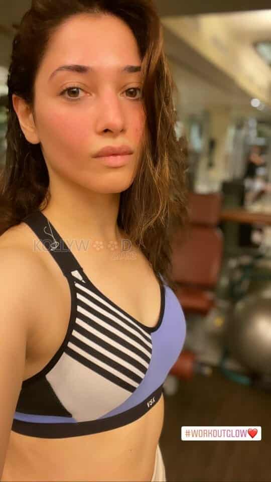 Tamanna Bhatia Sexy Pictures 40