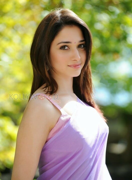 Tamanna Sexy Saree Pics