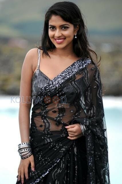 Tamil Actress Amala Paul Sexy Pictures