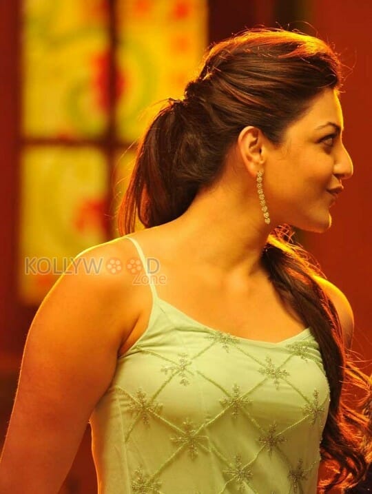 Tamil Actress Kajal Agarwal Sexy Photos