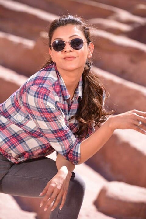 Tamil Actress Kajal Agarwal Sexy Photos