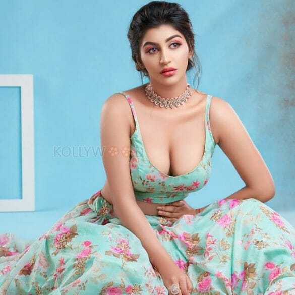 Yashika Aannand’s Latest Photoshoot Is Too Revealing!
