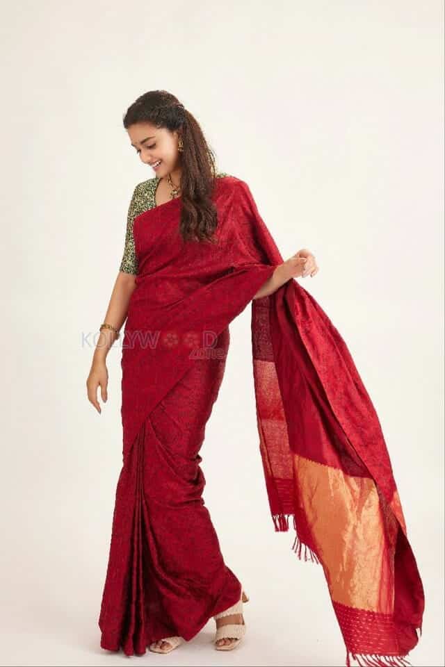 Tamil Heroine Keerthy Suresh in a Red Silk Saree Photos 03