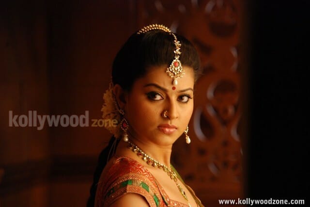 Tamil Heroine Sneha Photos