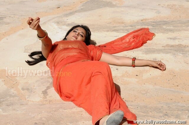 Telugu Actress Anushka Shetty Hot Pictures