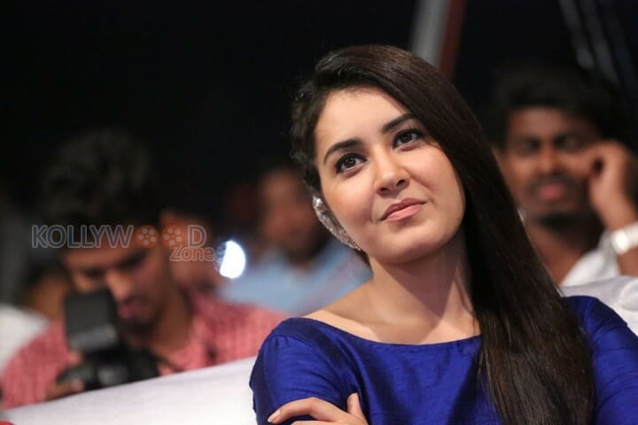 Telugu Actress Rashi Khanna New Pictures