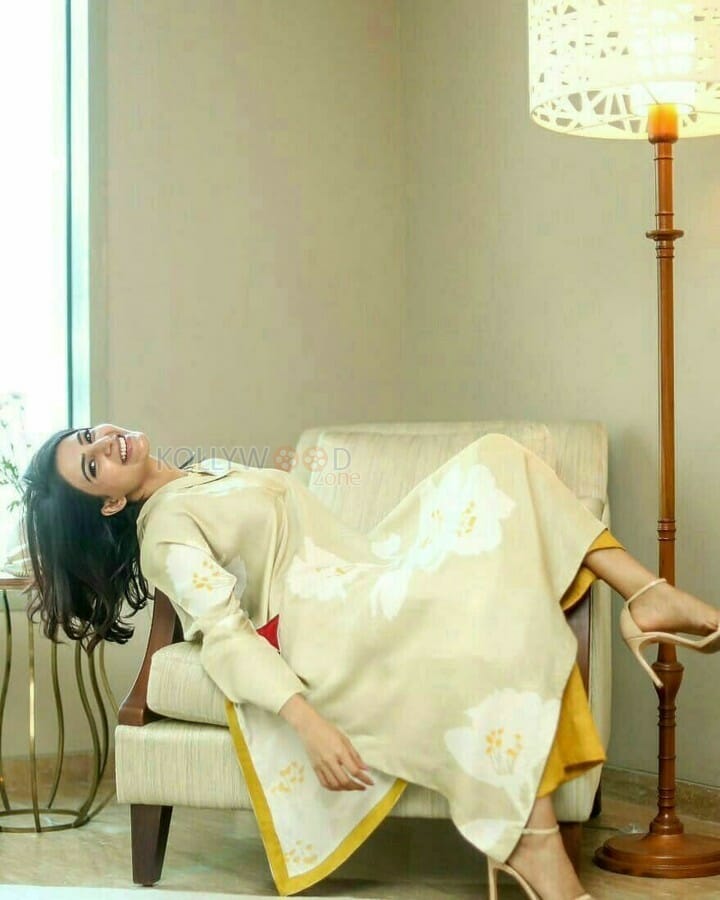 Telugu Actress Samantha Akkineni Photoshoot Pictures