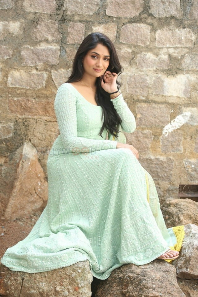 Telugu Actress Sandhya Raju at Natyam Movie Interview Pictures 64