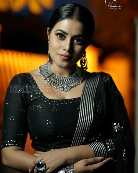 Thalaivi Movie Actress Shamna Kasim Photos
