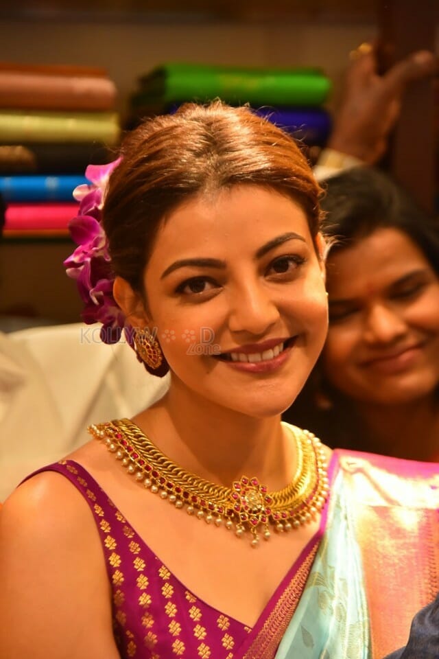 Tollywood Actress Kajal Agarwal At Grand Launch Of Vidhatri Shopping Mall In Vijayawada Photos