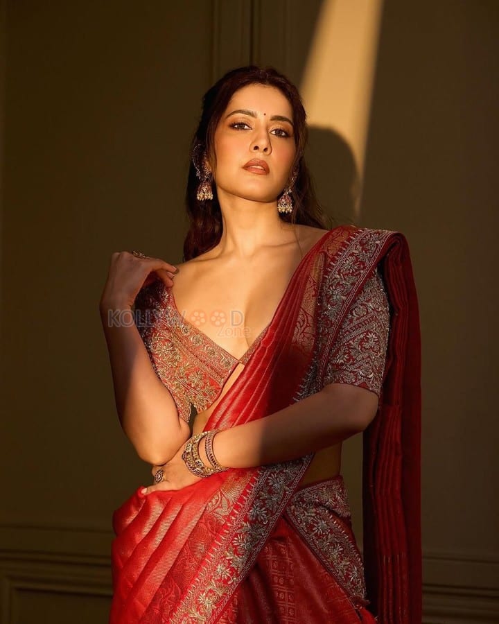 Trendy Beauty Raashii Khanna in a Orange Bridal Lehenga Photos 02