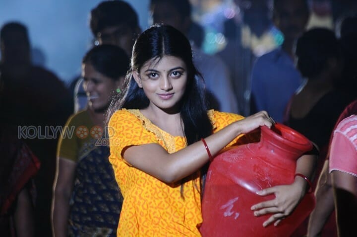 Trisha Illana Nayanthara Heroine Anandhi Stills